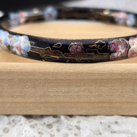 Vintage Black Cloisonné Bangle Bracelet With Floral Enamel Design In Blue & Pink - Picture 2 of 9
